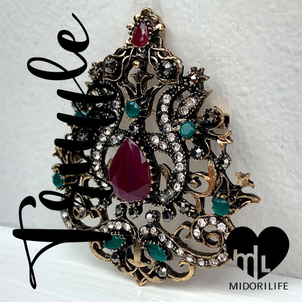 UNBRANDED Elizabethan Style Teardrop Brooch Pin